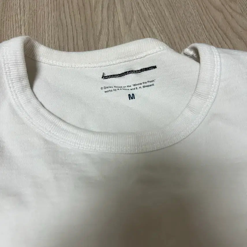 [BUNJANG] Disney Genuine Winnie the Pooh Tigger Short Sleeve T-Shirt (M) / 디즈니 정품 푸 티거 반팔티 M