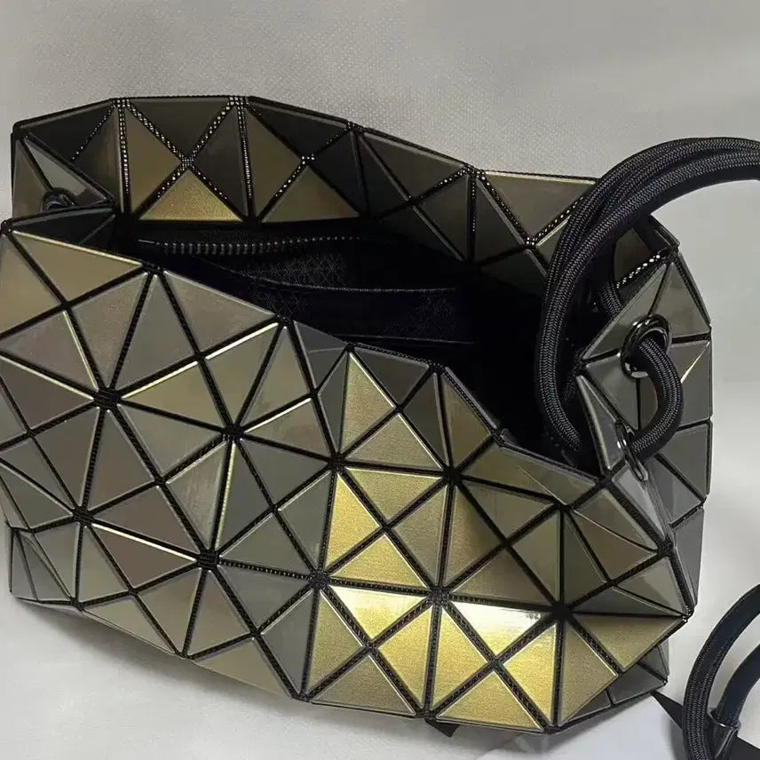 [BUNJANG] Bao Bao Crossbody Bag / 바오바오크로스백