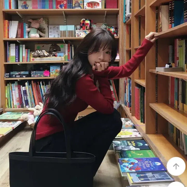 [BUNJANG] Slowand Off-Shoulder Halterneck Knit / 슬로우앤드 오프숄더 홀터넥니트