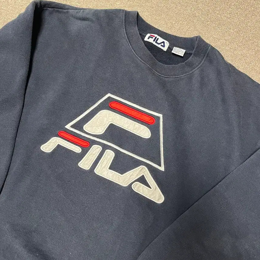 [BUNJANG] 90s Vintage Fila Fading Sweatshirt / 90s 올드 휠라 페이딩 스웻 셔츠