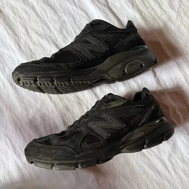 [BUNJANG] New Balance 990v4 Triple Black Sneakers / 뉴발란스 990v4 트리플블랙