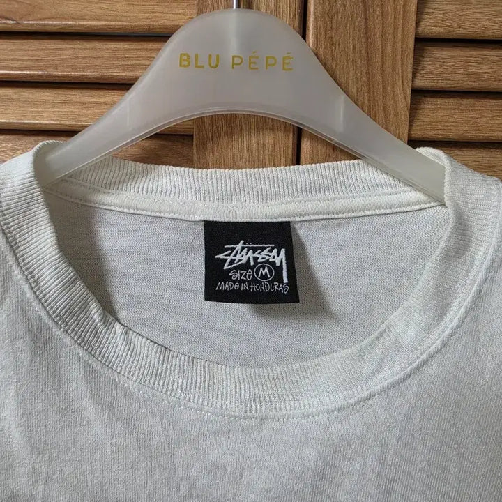 [BUNJANG] Stussy Berry T-Shirt White M / 스투시 베리즈 티셔츠 화이트 M