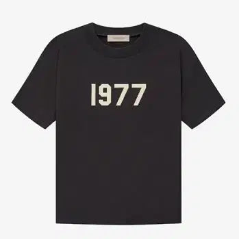[BUNJANG] Fear of God Essentials 1977 &amp; Back Logo T-Shirt Set (Size L) / 피어오브갓 에센셜 1977/백로고 티셔츠