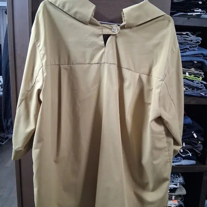 [BUNJANG] Kenneth Lady V-Neck Button Shirt Blouse (Size 77) / 케네스레이디 브이넥 셔츠 블라우스(77)