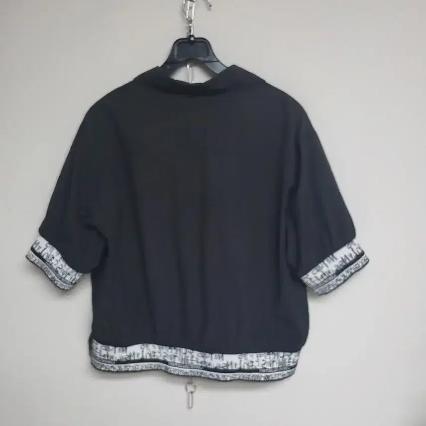 [BUNJANG] Black Crinkled Shirt - Women&