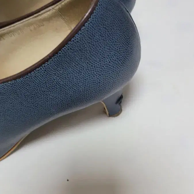 [BUNJANG] Renoma Ribbon Pumps (Navy/Brown, 230mm) / 레노마 리본 펌프스 (230mm)