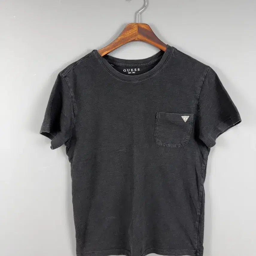 [BUNJANG] Guess Black Pocket Short Sleeve T-Shirt Size M / 게스 블랙 포켓 반팔 티셔츠 E97