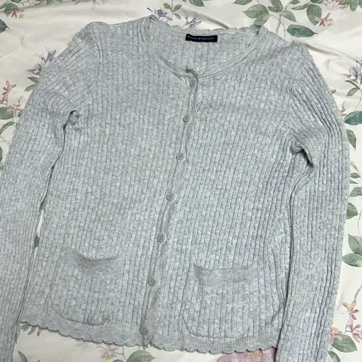 [BUNJANG] Brandy Melville Zoe Cable Cardigan Grey / 브랜디멜빌 zoe 케이블 가디건 그레이