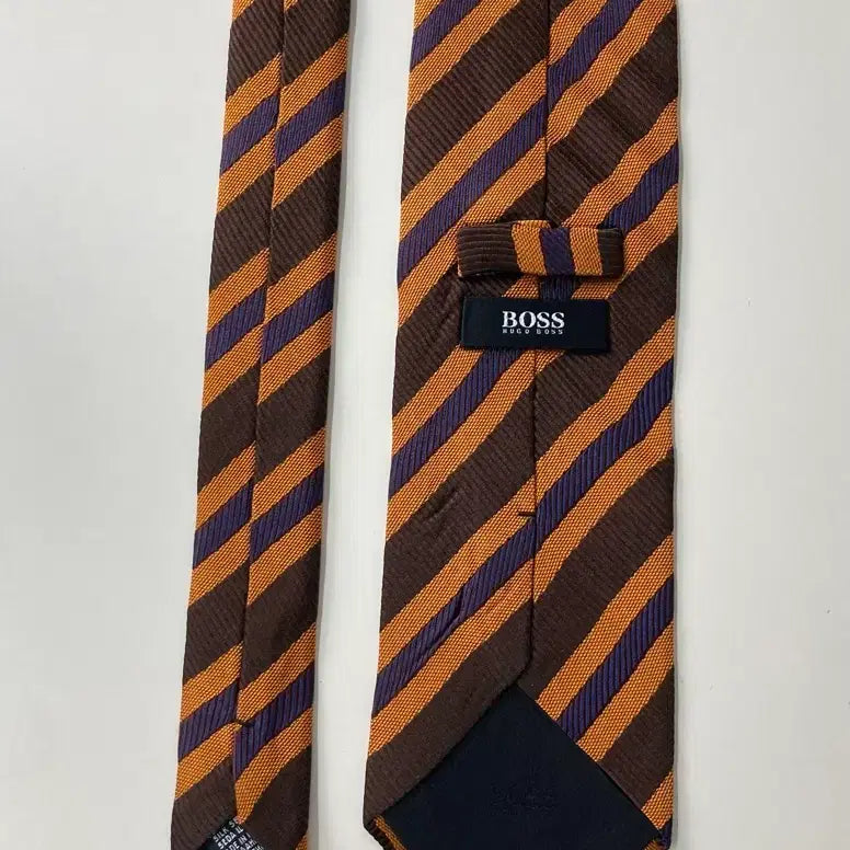 [BUNJANG] Hugo Boss Silk Necktie / 휴고보스 넥타이
