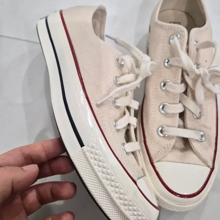 [BUNJANG] Converse Chuck Taylor All-Star Low Vintage Parchment Ivory Canvas Sneakers (230mm) / 컨버스 캔버스화 아이보리 운동화