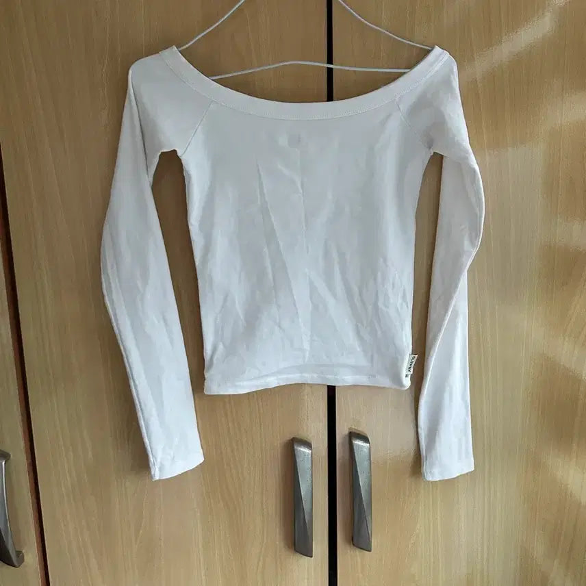 [BUNJANG] Glowny White Long Sleeve T-Shirt / GLOWNY 글로니 화이트 긴팔 티셔츠