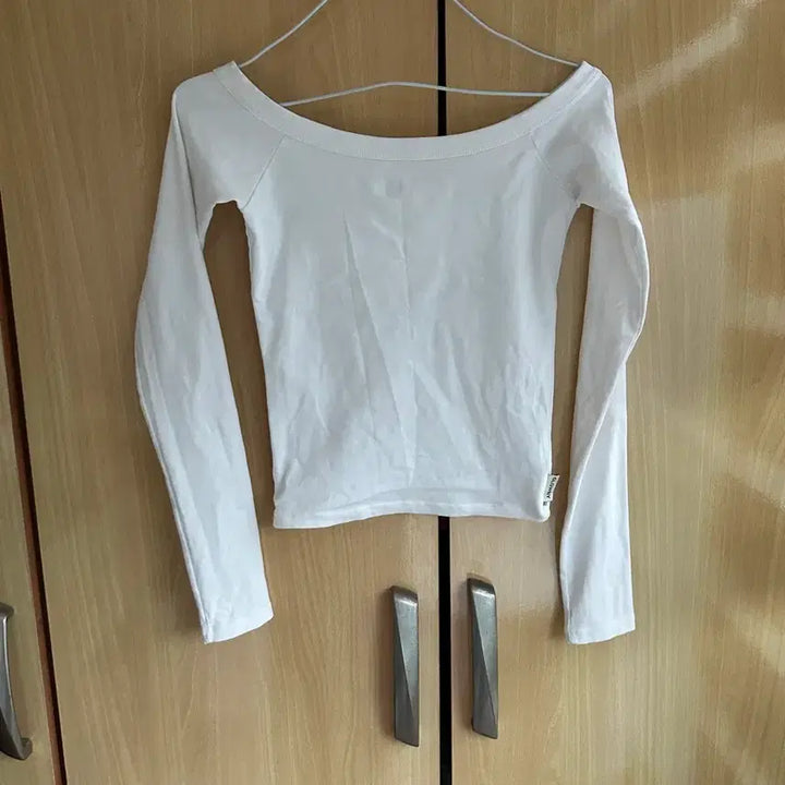[BUNJANG] Glowny White Long Sleeve T-Shirt / GLOWNY 글로니 화이트 긴팔 티셔츠