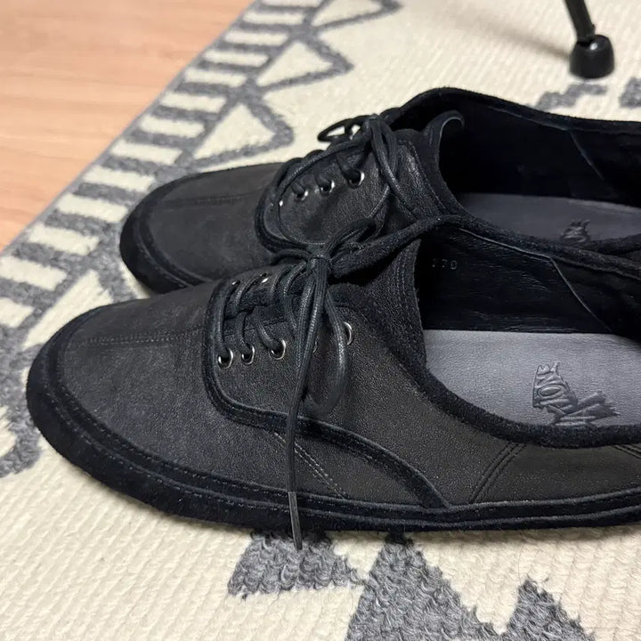 [BUNJANG] Debesiyong Loosed Deck Sneakers Black / [265] 다이브인 데베시용 - 루즈드 덱 스니커즈 블랙 [1회착]