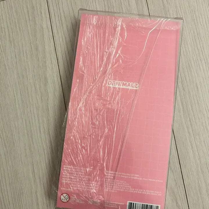 [BUNJANG] Day6 Roundlab Filkkki Mirror (Photocard Not Included) / 데이식스 라운드랩 콜라보 필끼 거울(포카 포함)