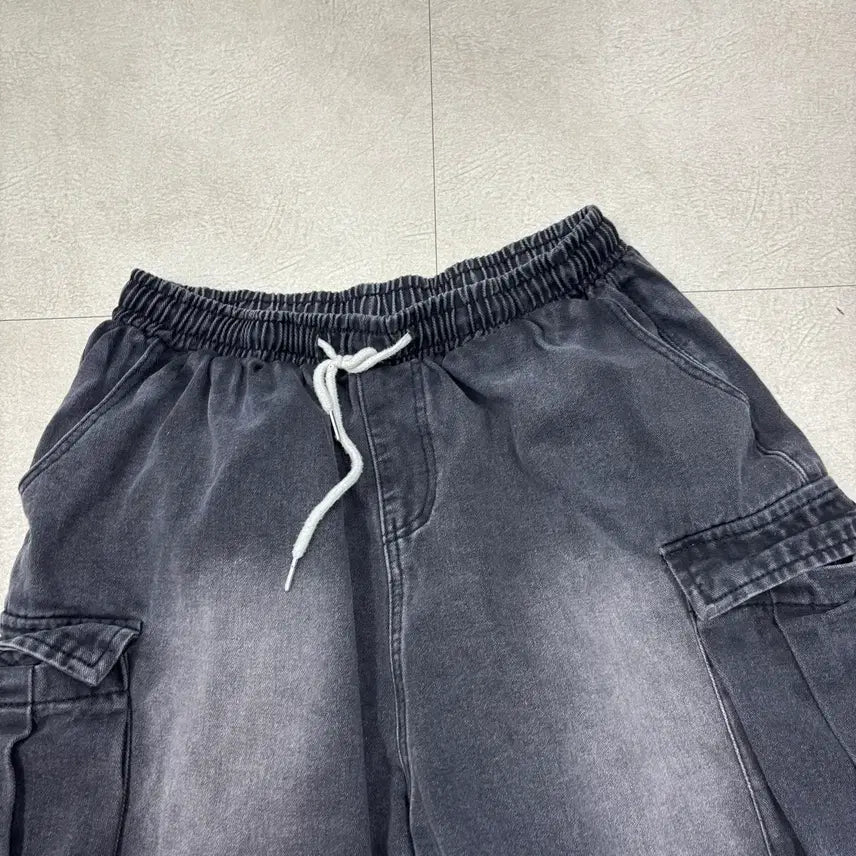 [BUNJANG] Vintage Black Washed Cargo Shorts / 빈티지 흑청 워싱 카고 반바지