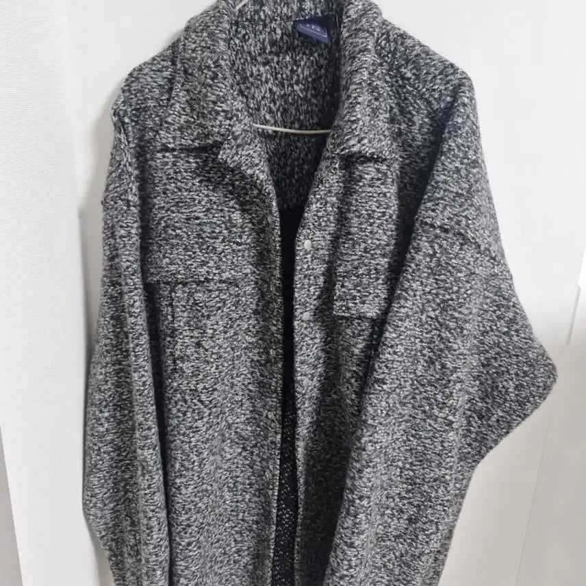 [BUNJANG] Romantic Crown Herringbone Oversized Shirt Jacket / 로맨틱 크라운 헤링본 오버핏 셔츠 자켓
