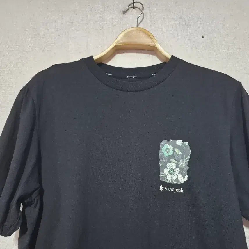 [BUNJANG] Snow Peak Black Flower Print T-Shirt Size 100 / 스노우피크 100
