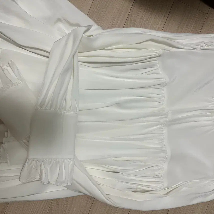 [BUNJANG] Fleta Blouse Puff Sleeve / 플레따 블라우스 (실물사진O)
