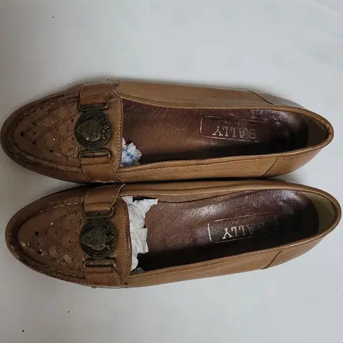 [BUNJANG] Bally Leather Flat Shoes (Size 38) / 발리 명품 플랫 슈즈 (38사이즈)