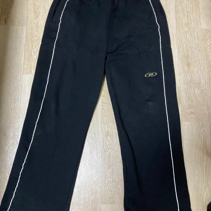 [BUNJANG] Born to Win Wide Track Pants Black Size 2 / 본투윈 와이드 트랙 팬츠 블랙 2사이즈