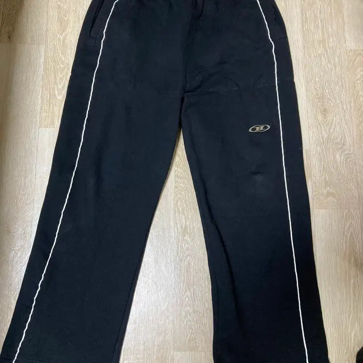[BUNJANG] Born to Win Wide Track Pants Black Size 2 / 본투윈 와이드 트랙 팬츠 블랙 2사이즈