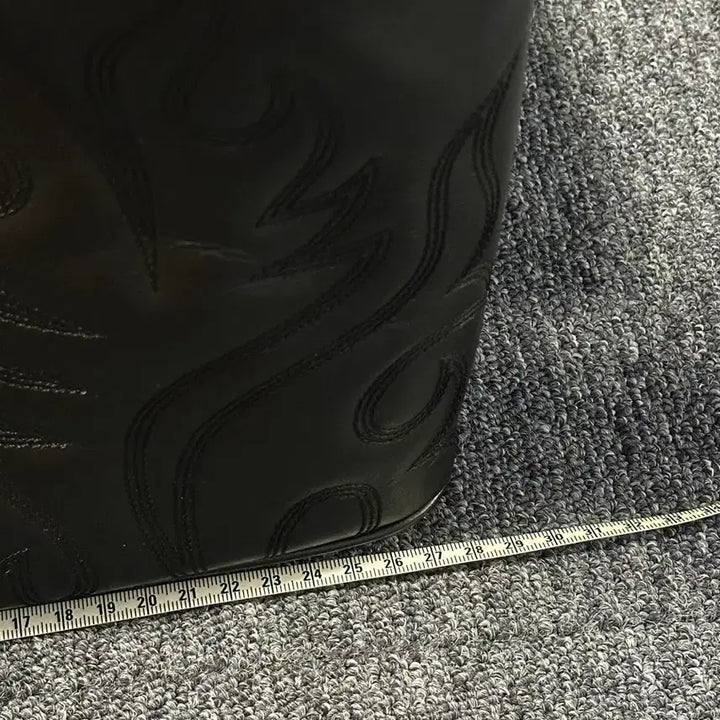 [BUNJANG] TOGA TOO Western Leather Half Size Shoulder Bag / 토가 투 ( TOGA TOO) 웨스턴 레더 숄더백 하프사이즈