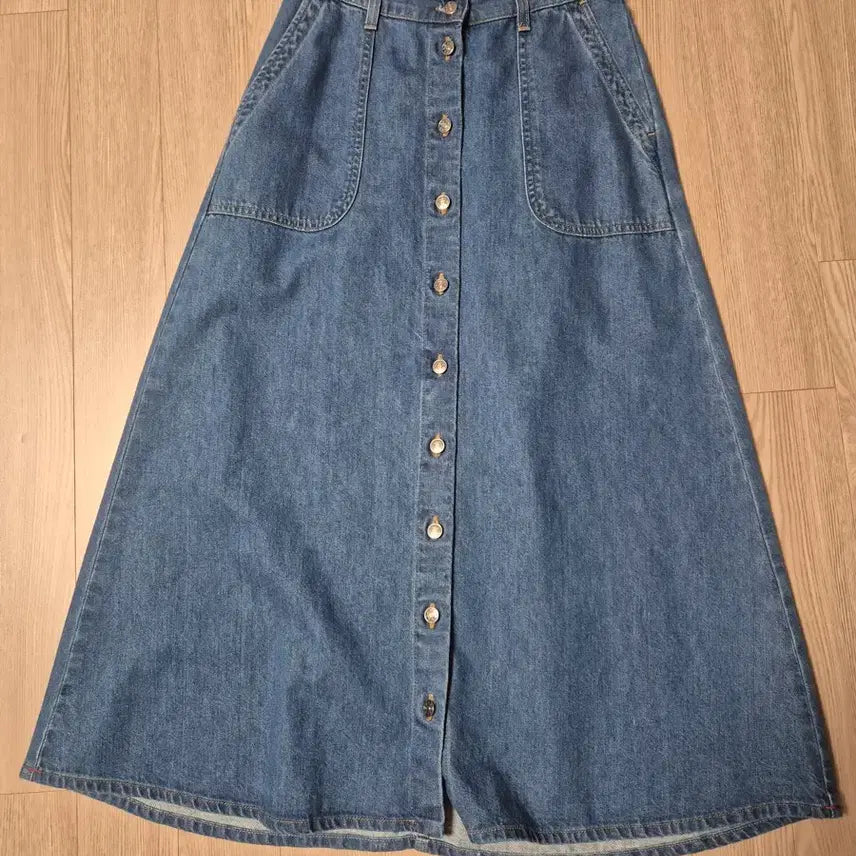 [BUNJANG] Xirena Blue Denim Skirt (Size S) / xirena 시레나 청스커트 (S) (실제착용5회미만)(톰그레이하운드구매