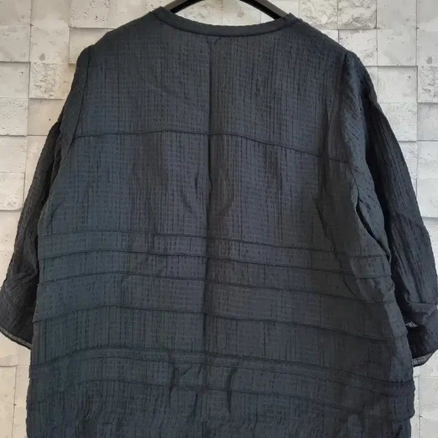[BUNJANG] Givy Black Blouse / 기비 givy 블랙 블라우스