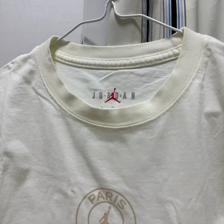 [BUNJANG] Jordan x Paris Saint-Germain (PSG) Collaboration Logo T-Shirt XL / 조던 x 파리 생제르맹(PSG) 콜라보레이션 로고 티셔츠 XL
