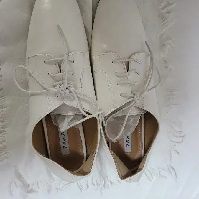 [BUNJANG] Lemaire Style White Leather Lace-Up Flats (Size 240) / (새제품) 르메르 st 단화 (240)