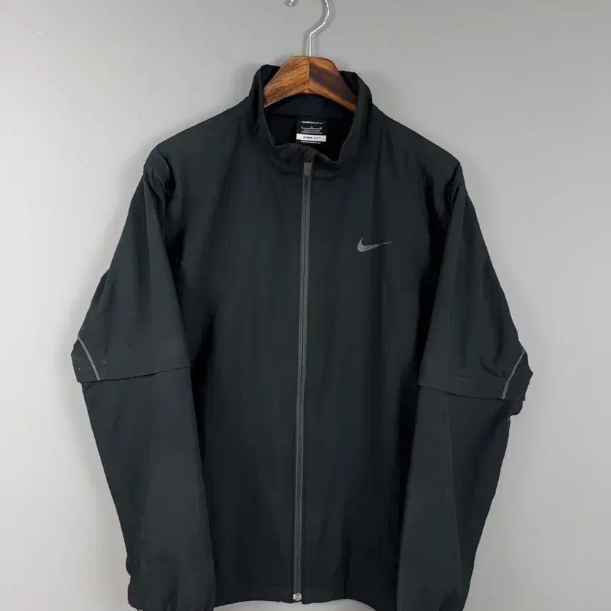[BUNJANG] Nike Golf Storm-FIT Zip-Up Windbreaker Black / 나이키 골프 스톰핏 바람막이 집업 블랙 E103