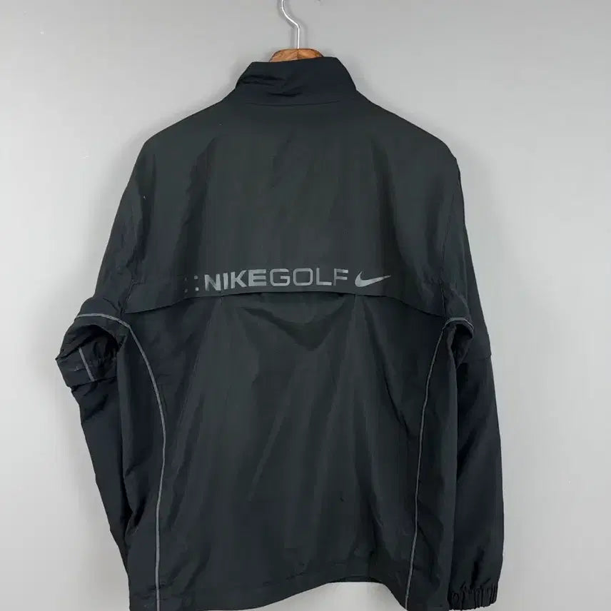 [BUNJANG] Nike Golf Storm-FIT Zip-Up Windbreaker Black / 나이키 골프 스톰핏 바람막이 집업 블랙 E103