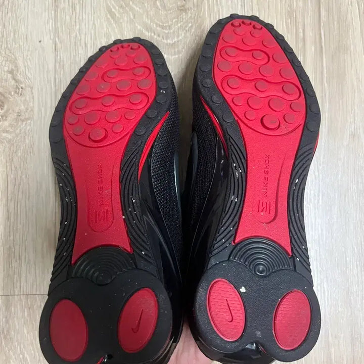 [BUNJANG] Nike Shox Z Black Sneakers 250mm / 나이키 샥스 Z 블랙 250mm