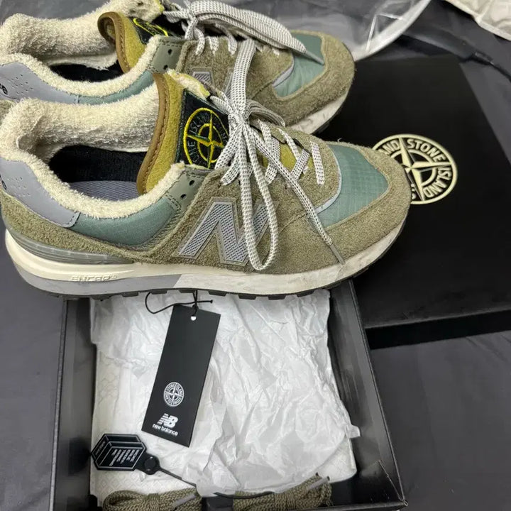 [BUNJANG] New Balance x Stone Island 574 Legacy Green / 뉴발란스 x 스톤 아일랜드 574 레거시 그린 250 판매합니다