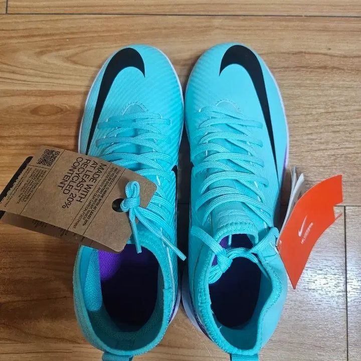 [BUNJANG] Nike Junior Futsal Shoes (Soccer Cleats) 240mm / (새상품)나이키 쥬니어 풋살화(축구화)240mm