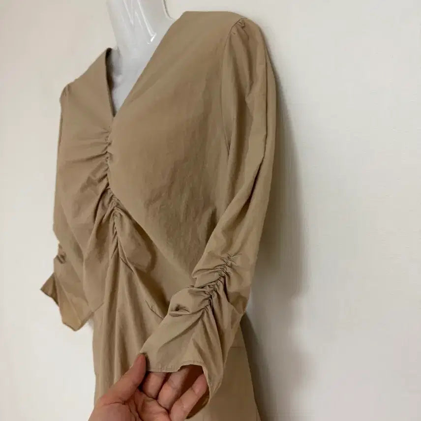 [BUNJANG] MANIERE Shirring Detail Anorak Dress / MANIERE 셔링포인트아노락원피스