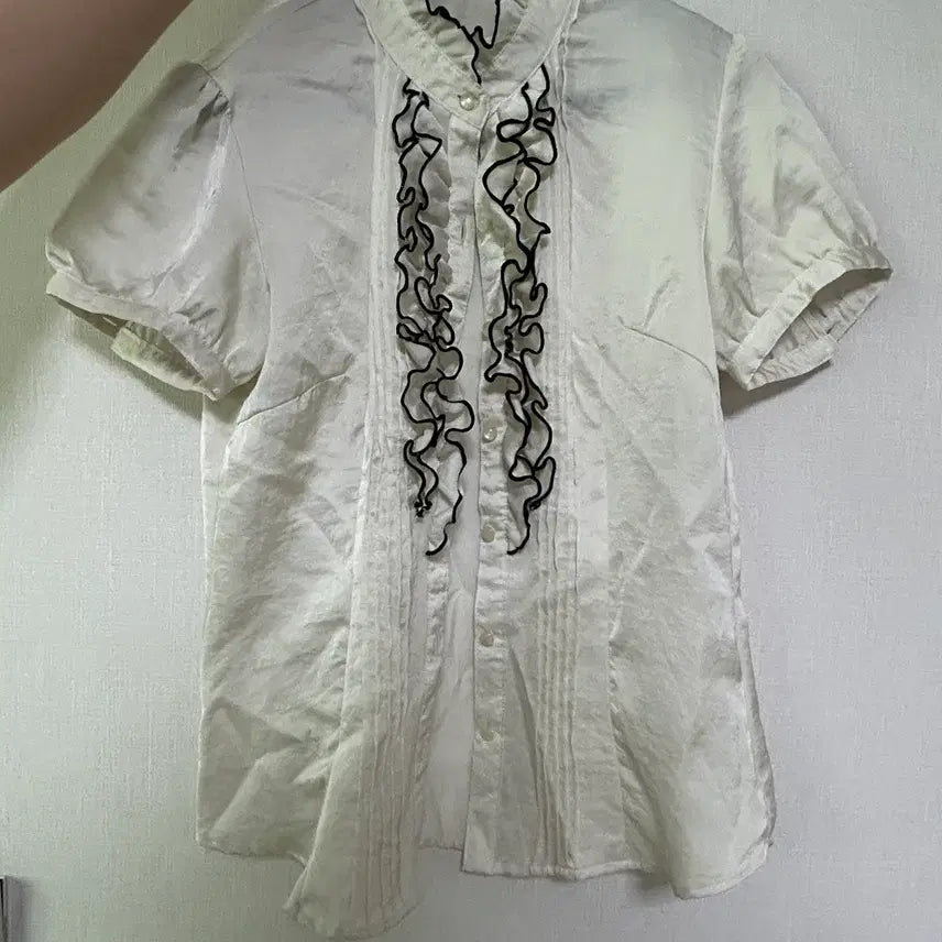 [BUNJANG] Japanese Vintage Gothic Frill Lace Blouse / [일본빈티지] 공겜여주 긱시크 갸루 모리걸 Y2K 핀터레스트 로걀탑