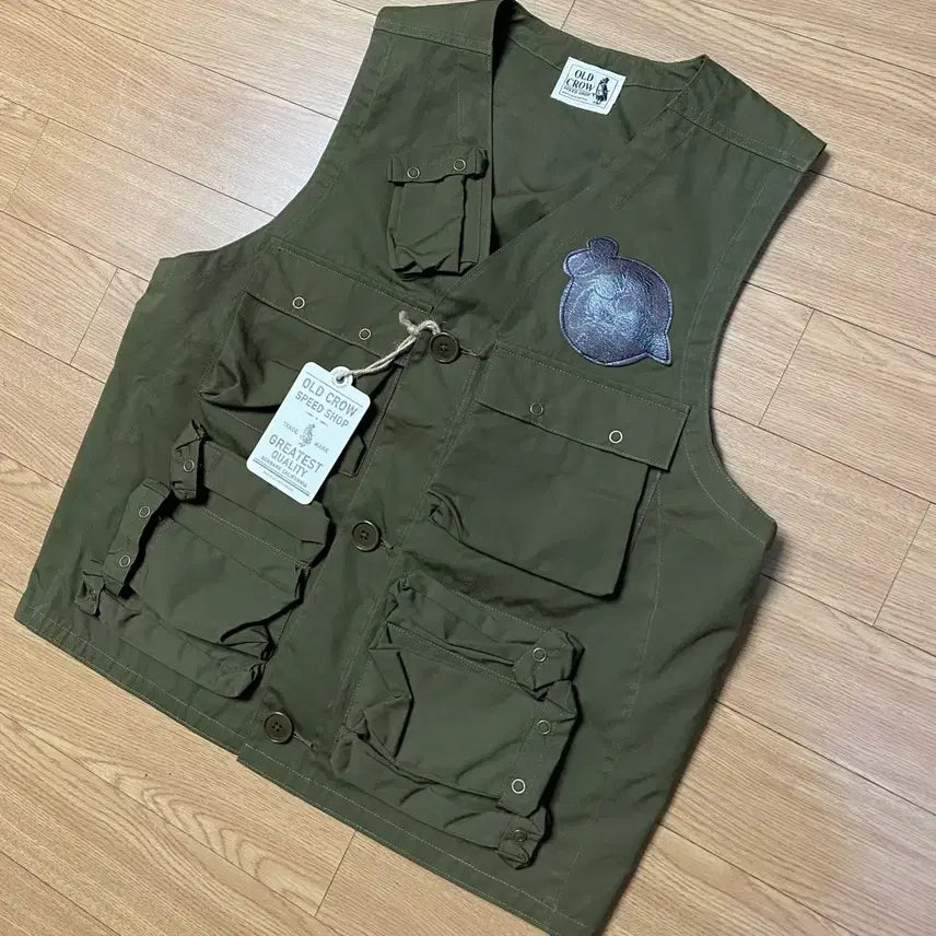 [BUNJANG] Gladhand Old Crow Leather Patch Military Vest XL / (XL) 글래드핸드 올드크로우 레더패치 밀리터리 베스트 / 프리휠러스