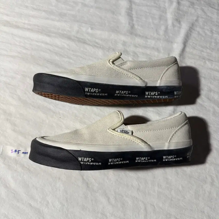 [BUNJANG] Vans x WTAPS Collaboration Suede Slip-On Ivory 245 / 반스 X Wtaps 콜라보 슬립온 스웨이드 아이보리 245