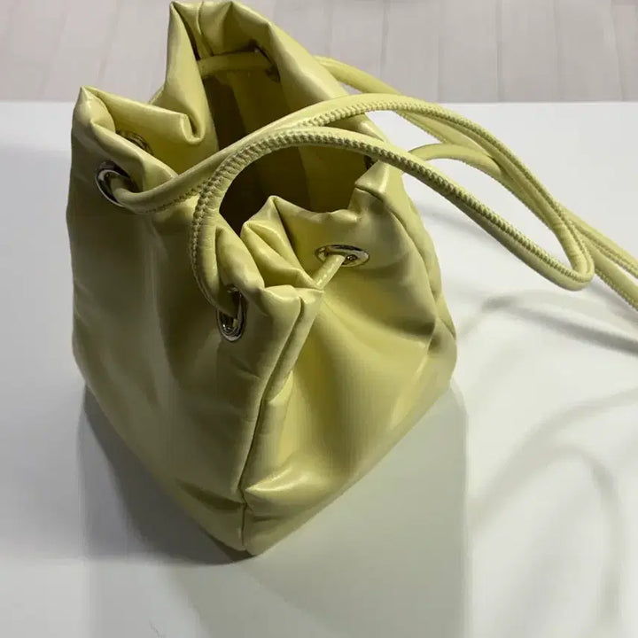 [BUNJANG] SAIMONDO Marshmallow Bag Lime / 세이모온도 마시멜로 백 라임 한 번착용