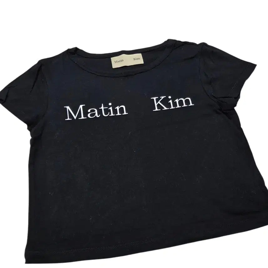 [BUNJANG] Martin Kim Logo Cropped Short Sleeve T-Shirt / Martin Kim 마뗑킴 로고 크롭 반팔 티셔츠