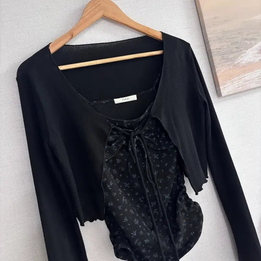 [BUNJANG] Ribbon Shirring Sleeveless Top + Cardigan Set / 리본셔링나시+가디건세트