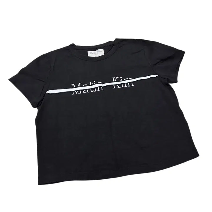 [BUNJANG] Martin Kim Logo Cropped Short Sleeve T-Shirt / Martin Kim 마뗑킴 로고 크롭 반팔 티셔츠