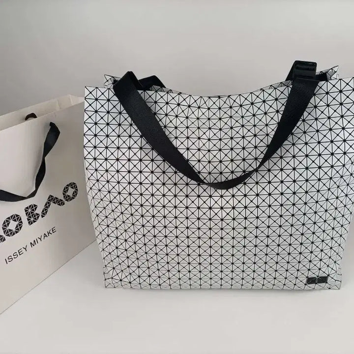 [BUNJANG] Issey Miyake Bao Bao Lucent Matte Large Tote Bag / 이세이 미야케 토트백