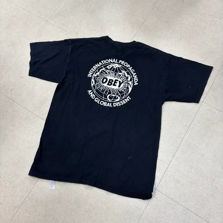 [BUNJANG] OBEY International Big Logo T-Shirt / 오베이 인터내셔널 빅로고 반팔티