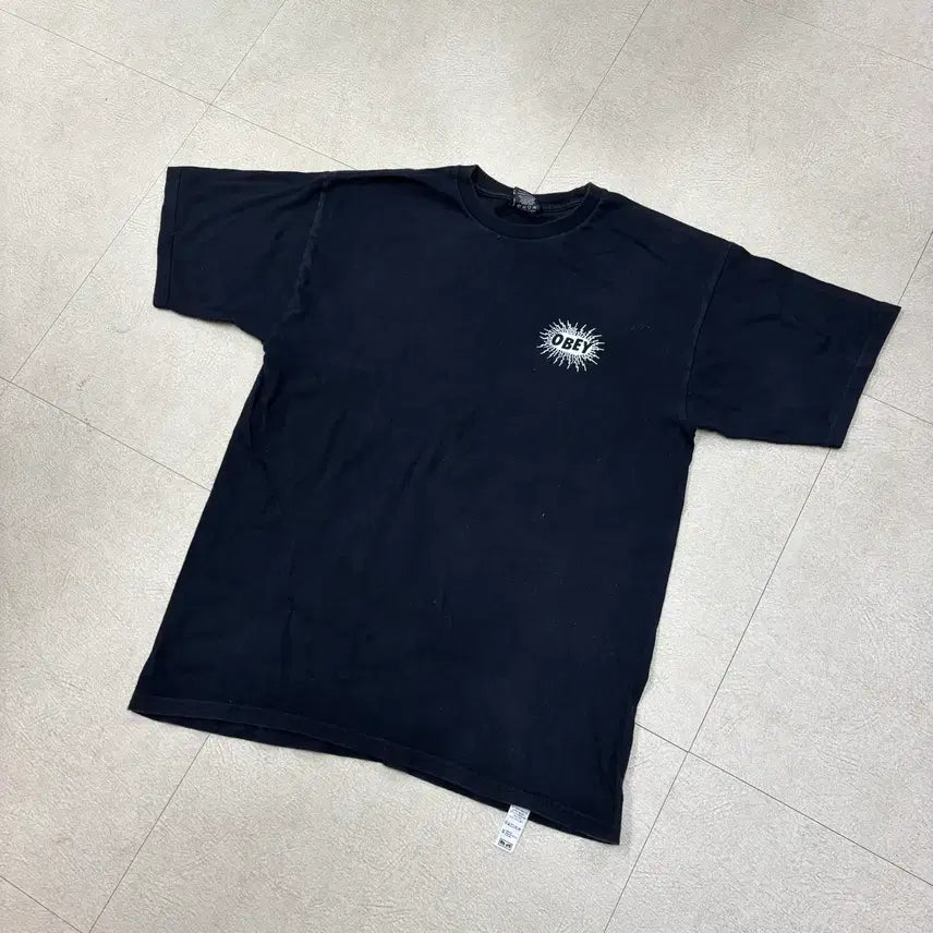 [BUNJANG] OBEY International Big Logo T-Shirt / 오베이 인터내셔널 빅로고 반팔티