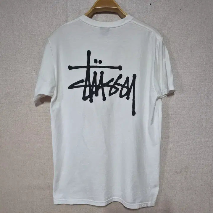 [BUNJANG] Stussy White T-Shirt Back Logo Size M / 스투시 화이트 반팔 티셔츠 백 로고 m