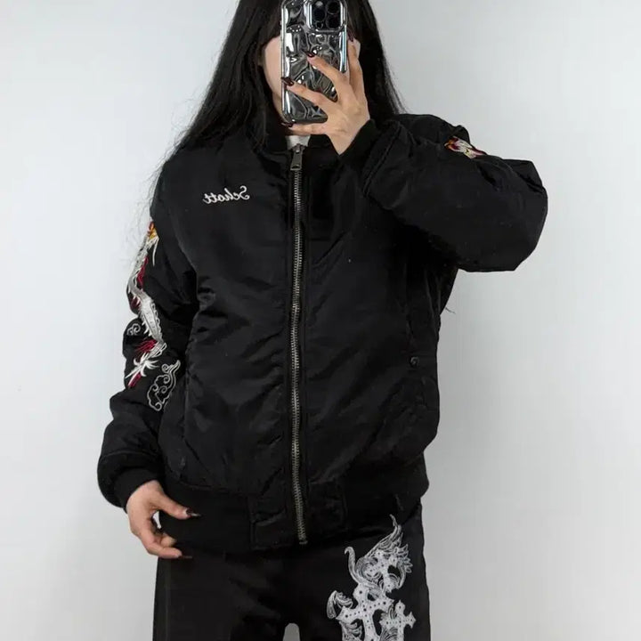 [BUNJANG] Schott x Andersson Bell Dragon Embroidered MA-1 Bomber Jacket / 쇼트 x 앤더슨벨 드래곤 자수 MA-1 항공점퍼 E109