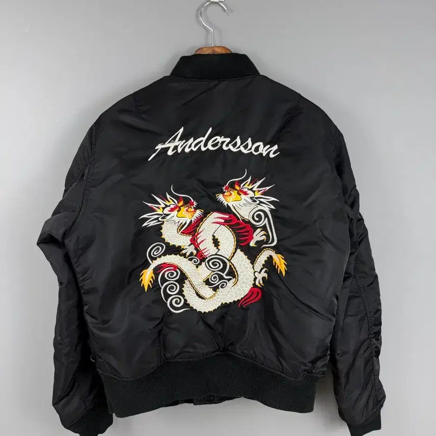 [BUNJANG] Schott x Andersson Bell Dragon Embroidered MA-1 Bomber Jacket / 쇼트 x 앤더슨벨 드래곤 자수 MA-1 항공점퍼 E109