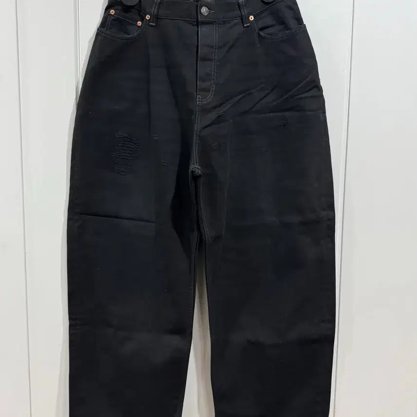 [SOLD OUT] [XS] 발렌시아가 22aw 라지배기 블랙